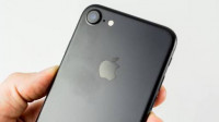 Black Apple iPhone 7