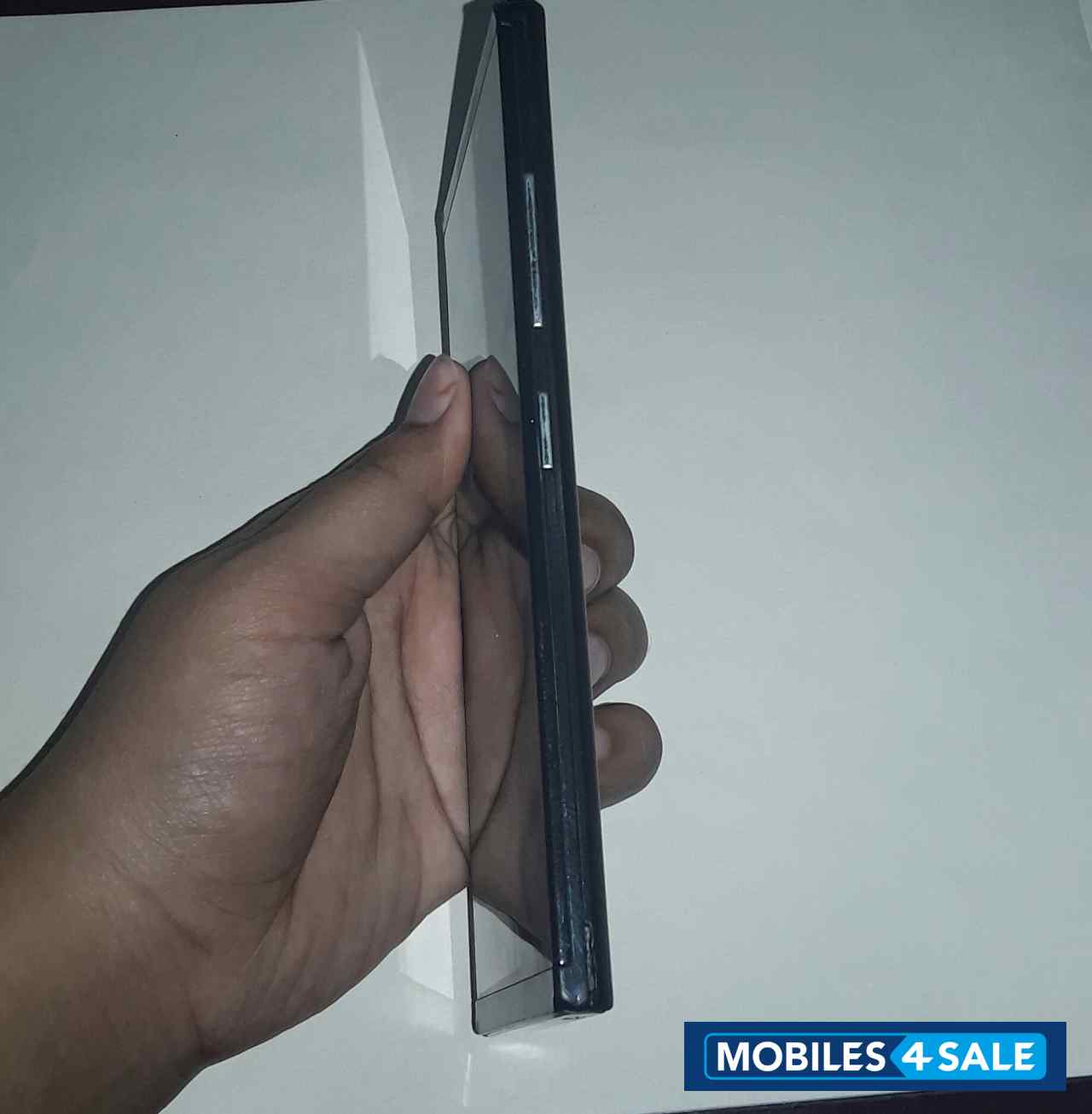 Black Gionee GPAD G5