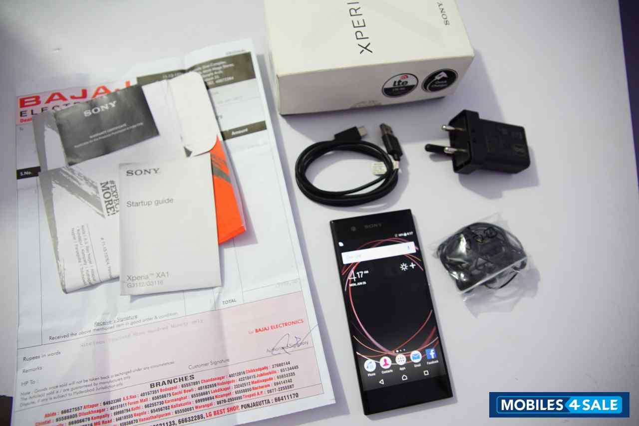 Black Sony Xperia XA1