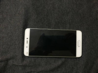 White Xiaomi Mi 5