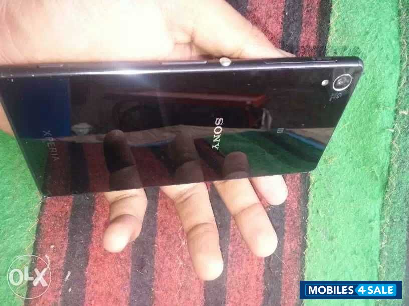 Black Sony Xperia Z3 Compact