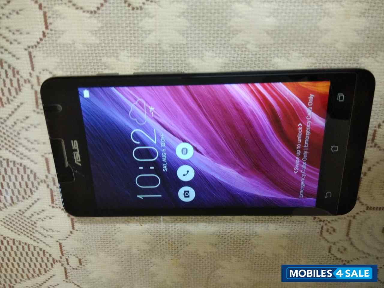 Golden Asus Zenfone 5