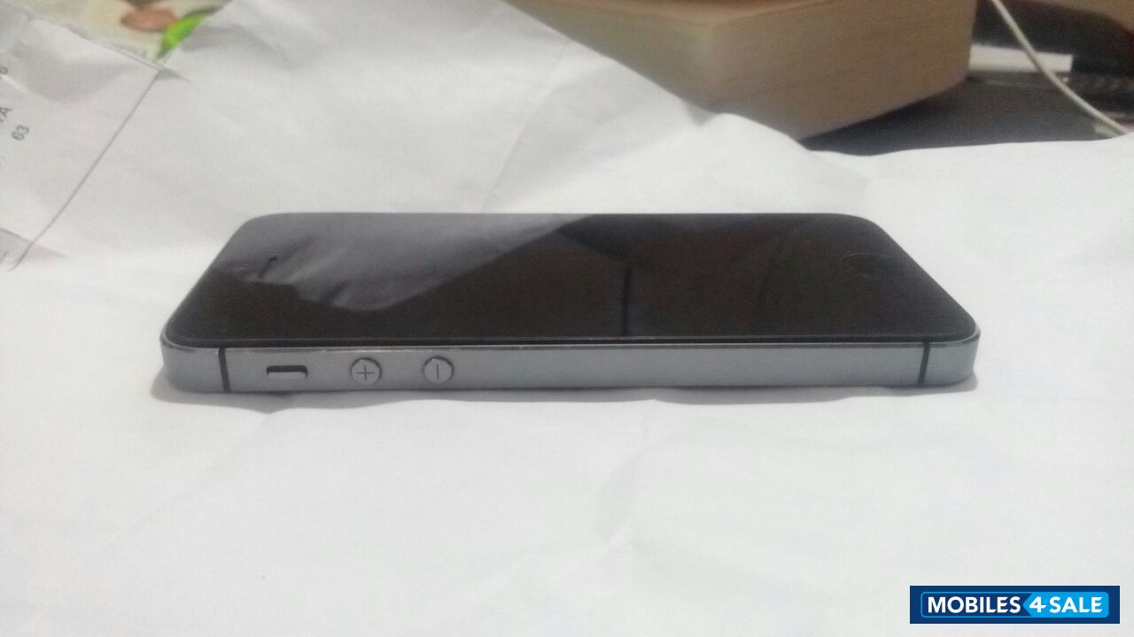 Space Grey Apple iPhone 5S