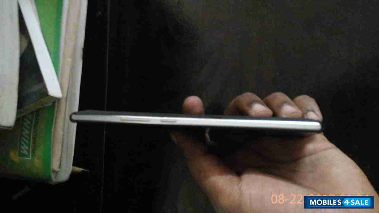 Black Micromax Canvas Nitro 2 E311