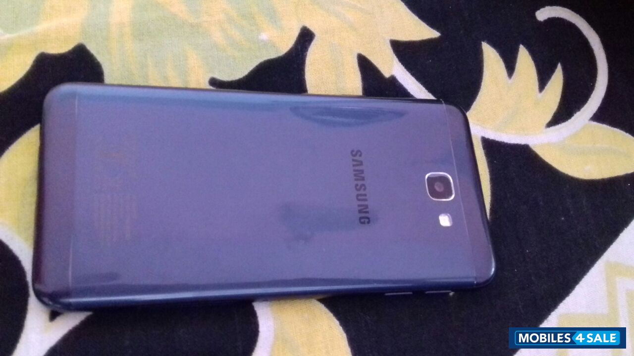 Black Samsung Galaxy J5 Prime