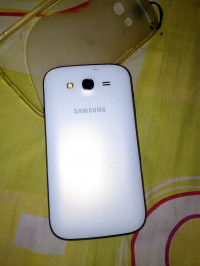 White Samsung Galaxy Grand Neo Plus