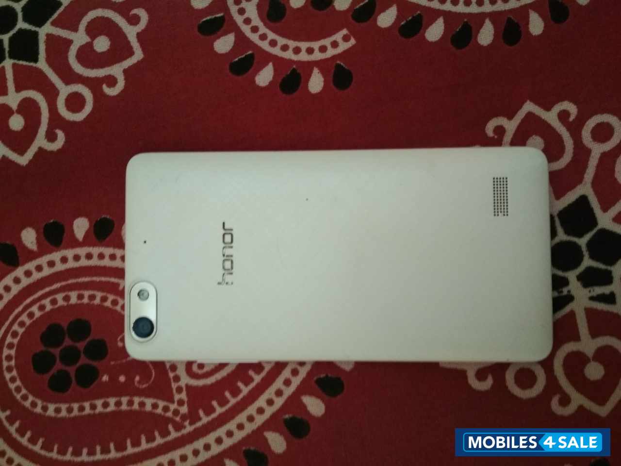 White Huawei Honor 4C