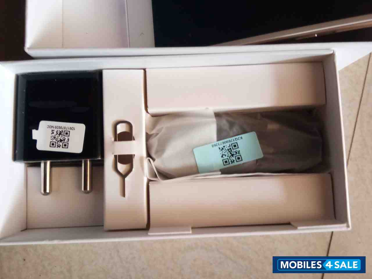 White Gold Xiaomi Redmi 4A