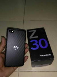 Black BlackBerry Z30