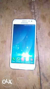 White Samsung J-series Samsung j2