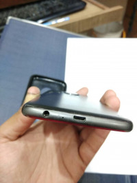 Gray Motorola Moto G5 Plus