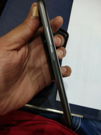 Gray Motorola Moto G5 Plus