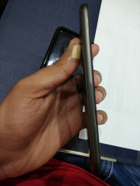 Gray Motorola Moto G5 Plus