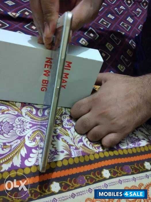 Golden Xiaomi  Mi max prime