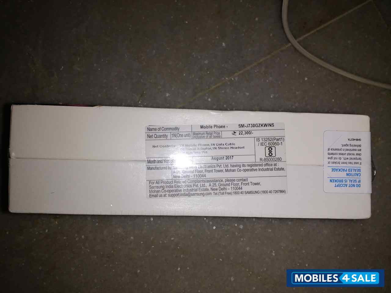 Black Samsung Galaxy J7 Pro