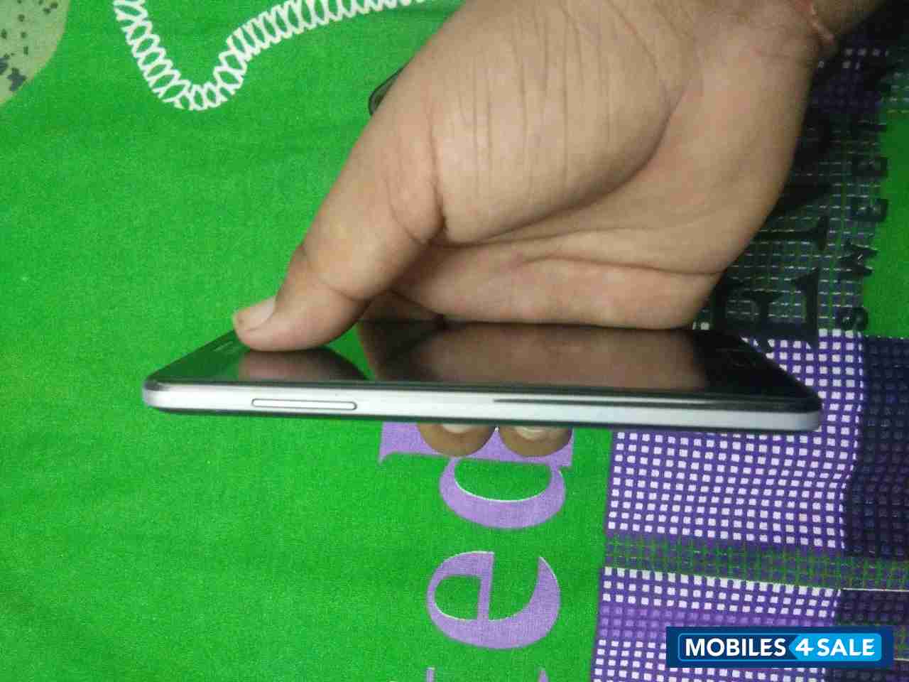 Black Samsung Galaxy On5 Pro