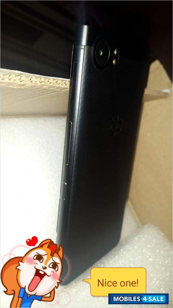 Black BlackBerry KEYone