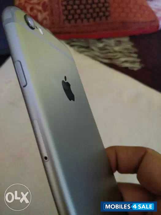 Silver Apple iPhone 6