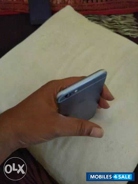 Silver Apple iPhone 6