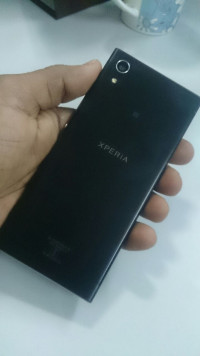 Black Sony Xperia XA1