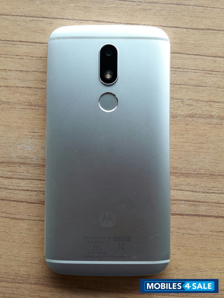 Silver Motorola Moto M