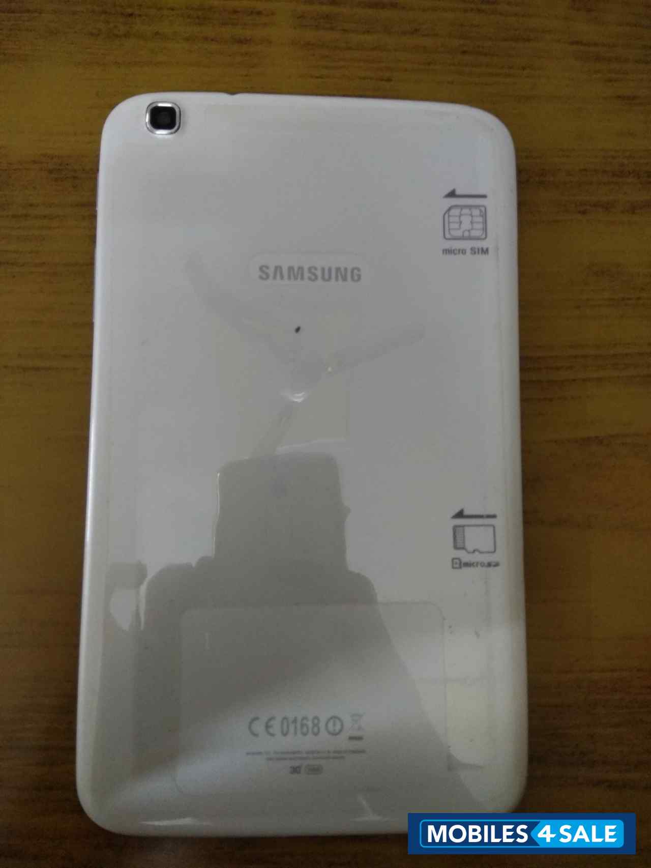 White Samsung Galaxy Tab 3 311