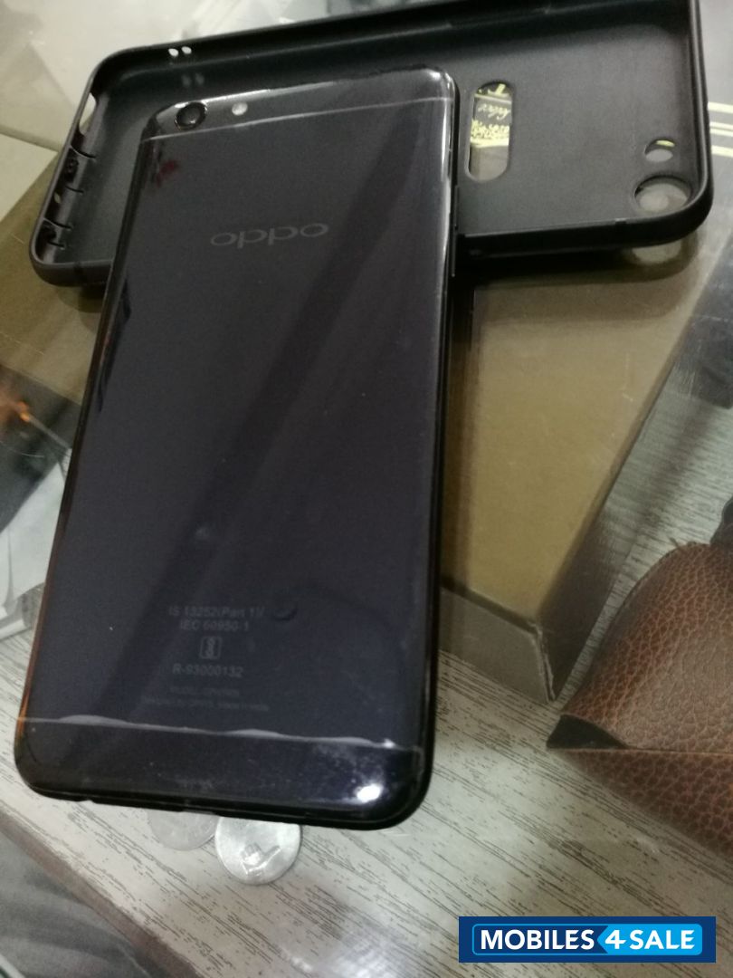 Black Oppo