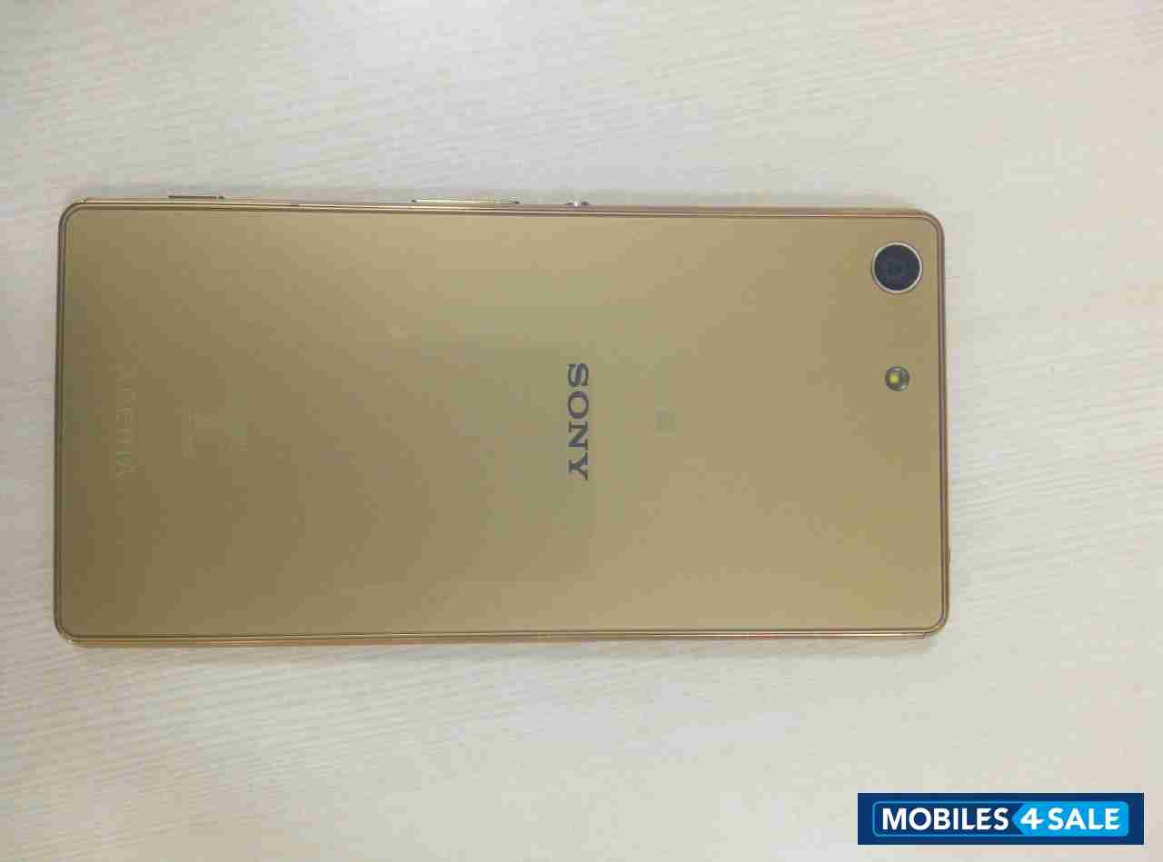 Gold Sony Xperia M5 Dual