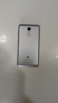 Silver Xiaomi Redmi Note 3