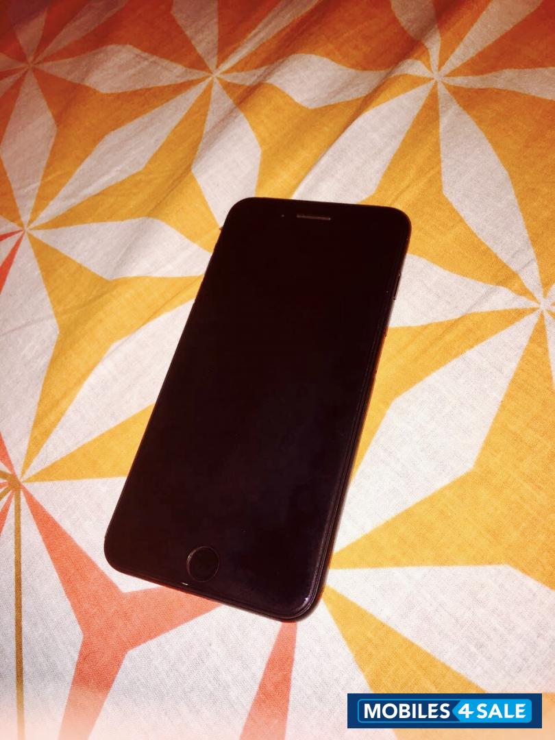 Black Apple iPhone 7 Plus