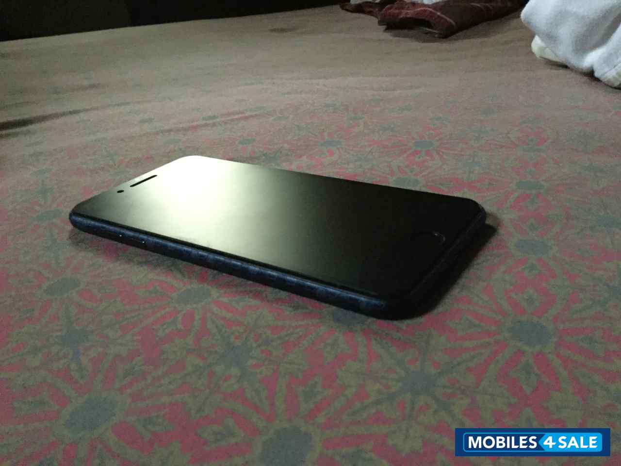 Black Apple iPhone 7 Plus