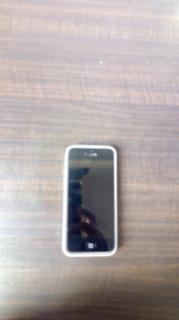 White Apple iPhone 5C