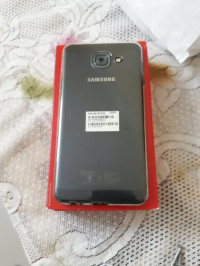 Black Samsung Galaxy J7 Max