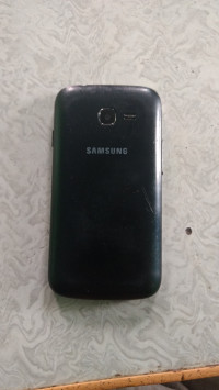 Black Samsung GT-series S-7262