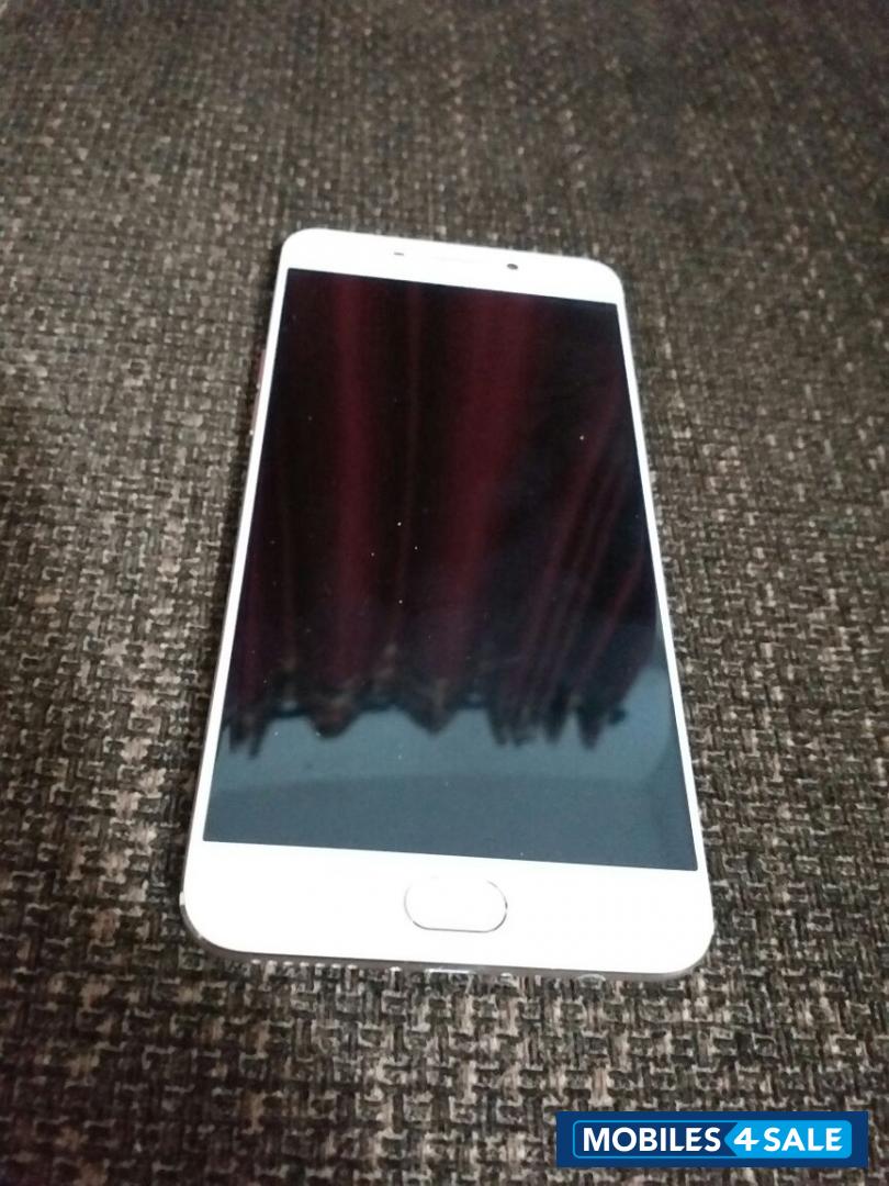 Golden Oppo F1 Plus