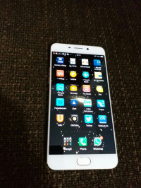 Golden Oppo F1 Plus