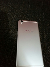 Golden Oppo F1 Plus