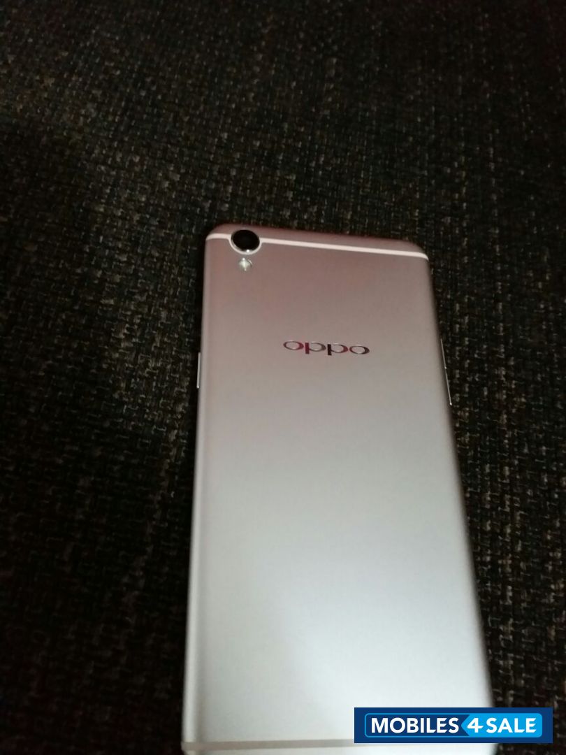Golden Oppo F1 Plus