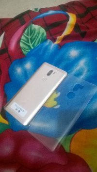 Gold Xiaomi Mi 5s Plus