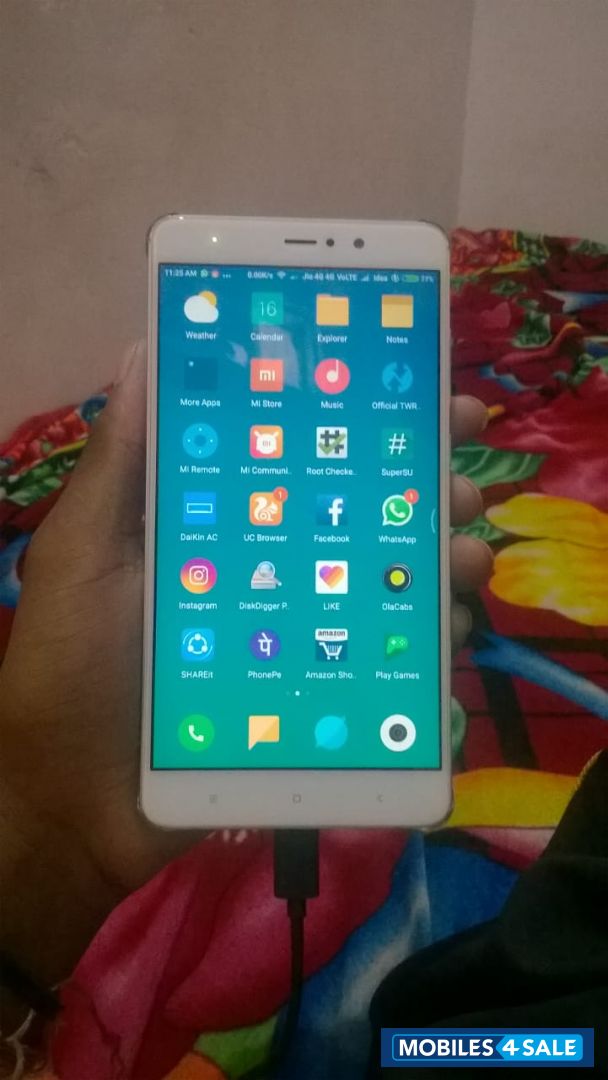 Gold Xiaomi Mi 5s Plus