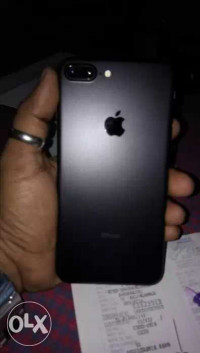 Jet Black Apple iPhone 7 Plus