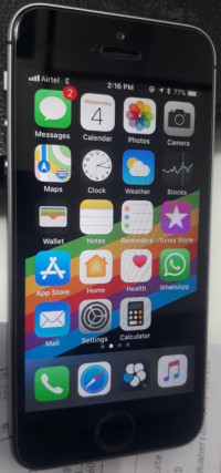 Space Gray Apple iPhone SE