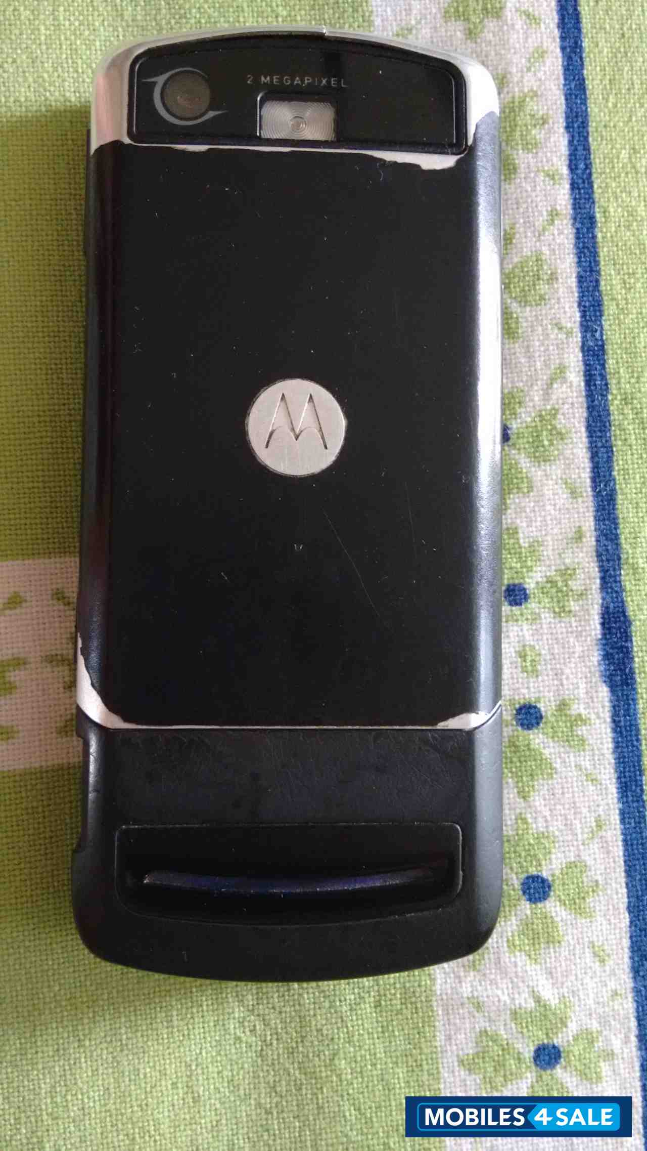 Black Motorola  Rizr Z3