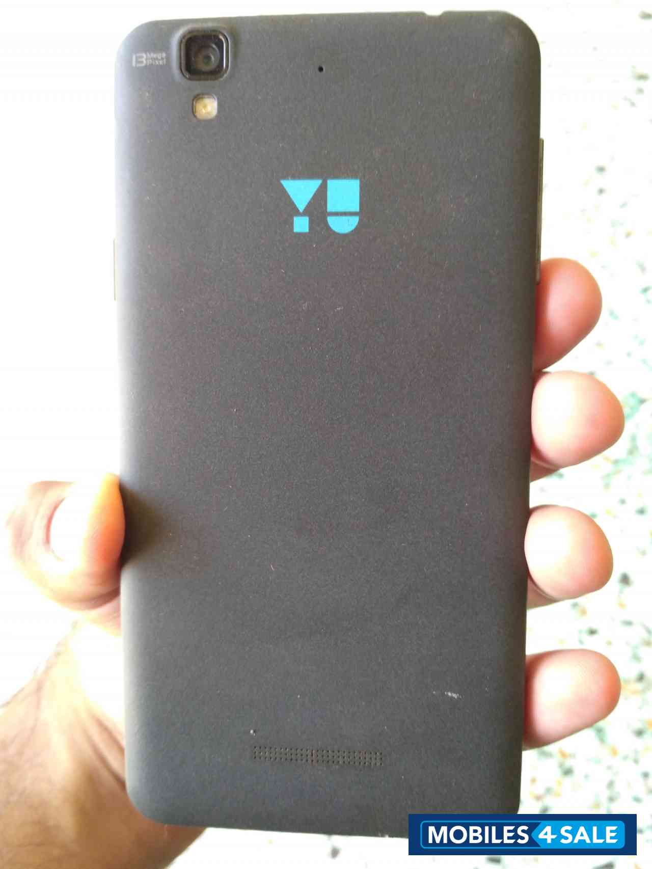 Moondust Grey Yu Yureka