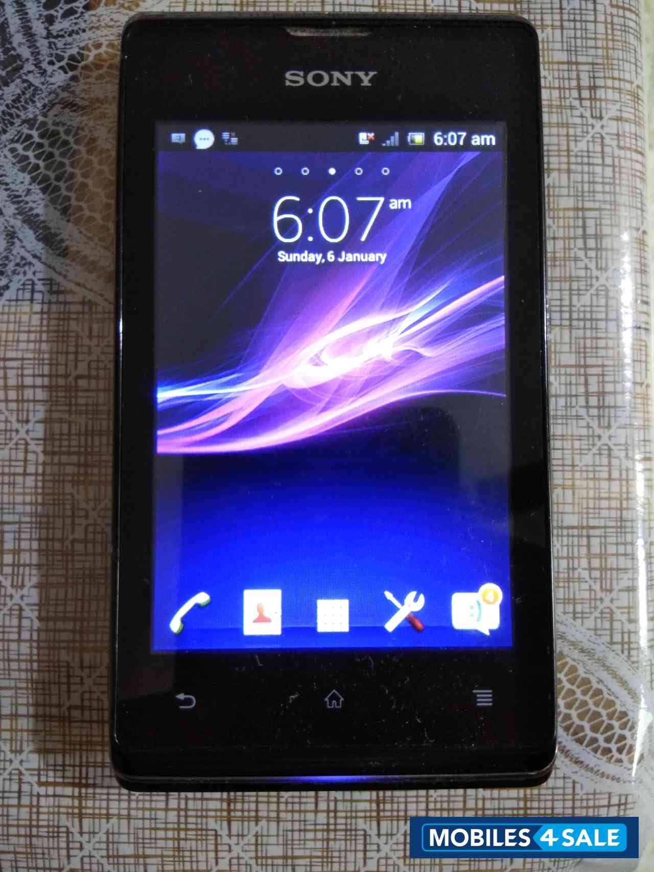Black Sony Xperia C1504