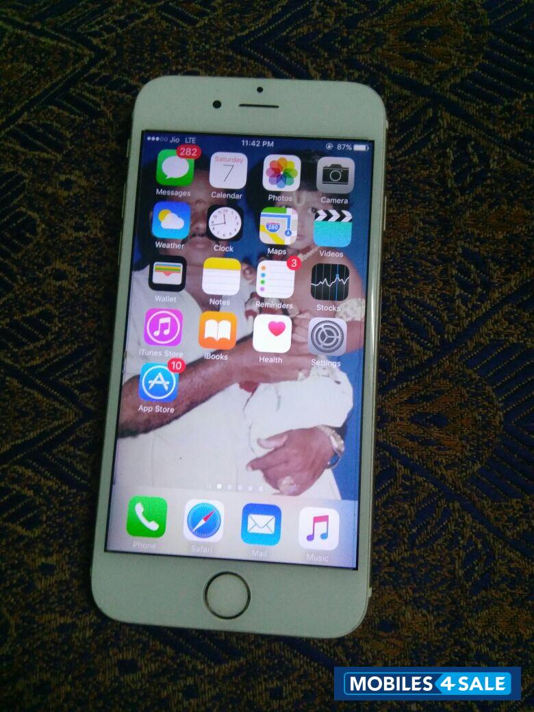 Gold Apple iPhone 6S