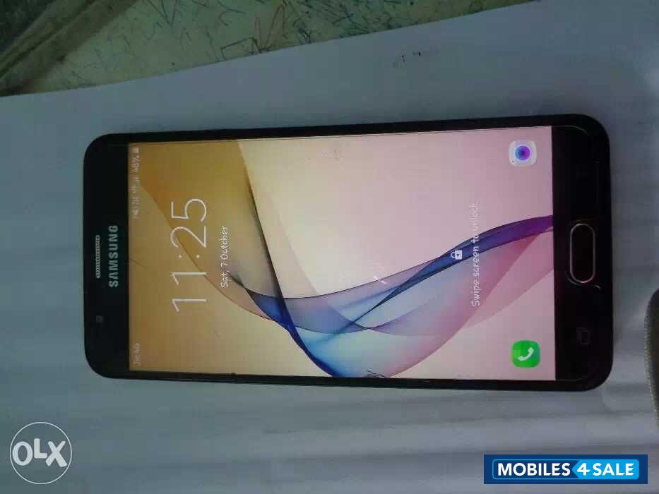 Black Samsung Galaxy J7 Prime