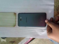 Black Samsung Galaxy J7 Prime