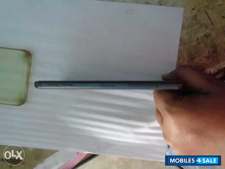 Black Samsung Galaxy J7 Prime