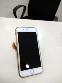 Gold Apple iPhone 7 Plus